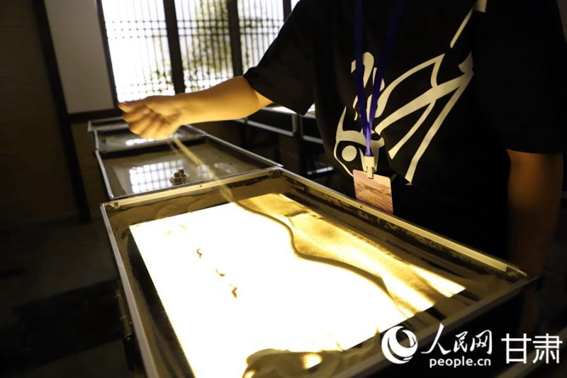 Using Sand as Ink to Flow Dunhuang Art in Finger Culture | Dunhuang | Art