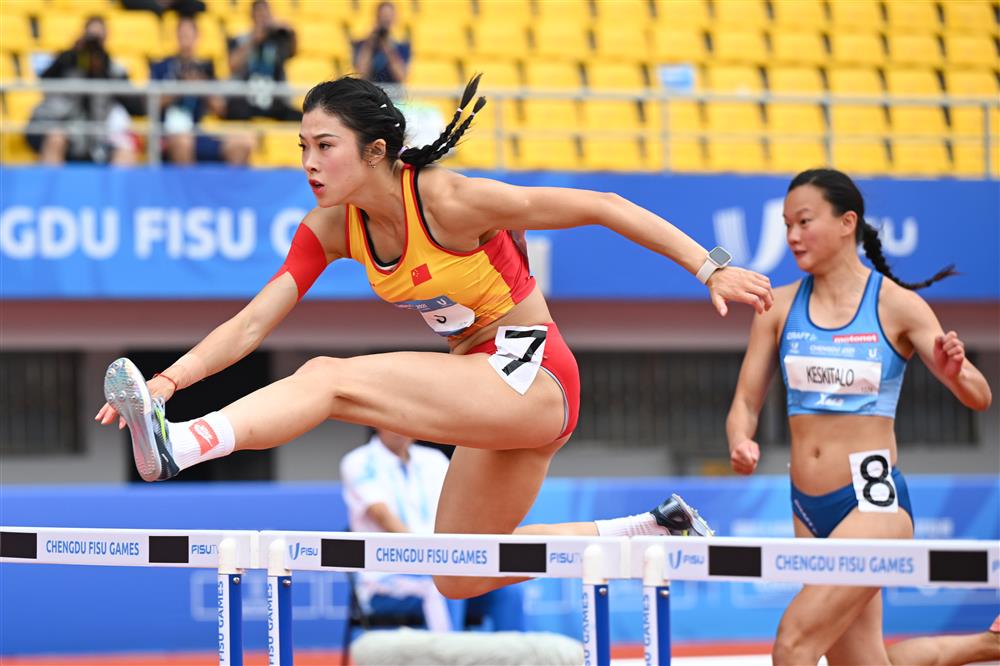 Is Wu Yanni, the goddess of athletics, more popular online than the world champion?! Has the Chinese sports industry become the "king of traffic" woman | Wu Yanni | Popularity