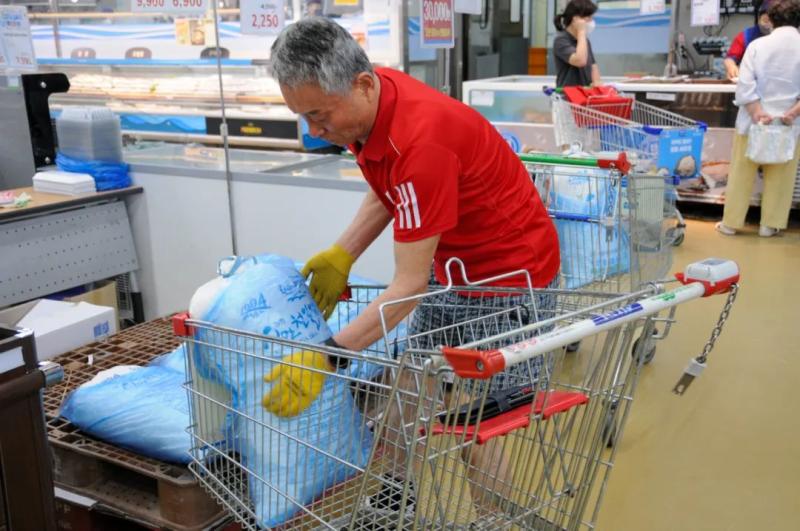 Koreans are starting to panic and grab salt! How significant is the impact?, Japan Confirms Time for Nuclear Sewage Discharge into the Sea | Fukushima | Time