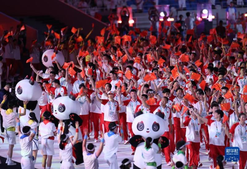 成都大运会成就青春梦想,海外网评：“向着太阳飞翔”中国|体育|大运会