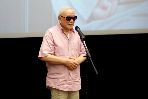 Zhao Kaisheng, 87 years old, has been working on the orchestration for "Liu Laolao Lies Drunk in the Yihong Courtyard"