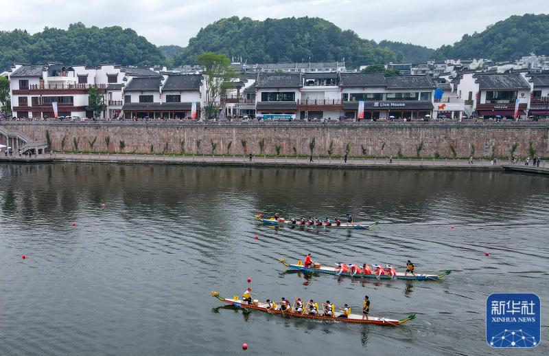 Dragon boat racing to welcome the Dragon Boat Festival competition. June 18th | Dragon Boat Team | Dragon Boat Race Welcoming Dragon Boat Festival