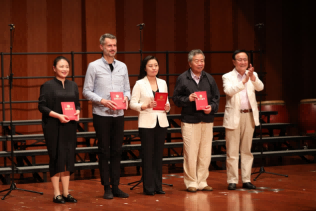 Only with a good choir can there be a good choir. Shanghai Conservatory of Music has opened classes for choir conductor teachers: With a good conductor choir, there are problems and conductors