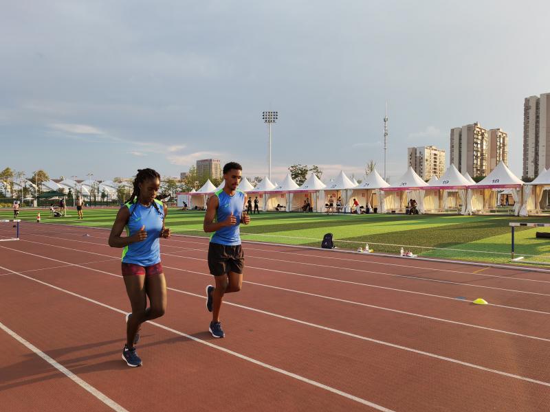 Flying thousands of miles to create history, Chengdu Universiade | Young athletes trained at the Chinese aid sports stadium | Time | Sports Stadium