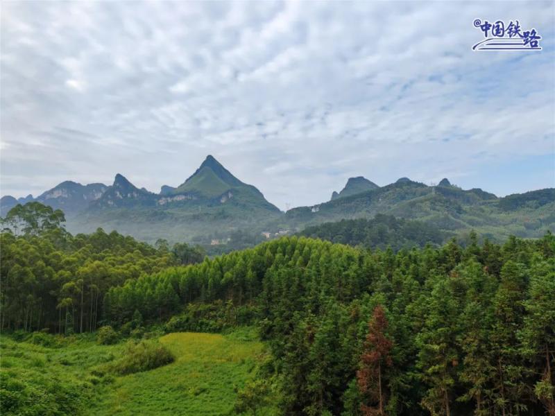 任一站下车都有绝美景色！这条高铁新线火了旅游|高铁|新线