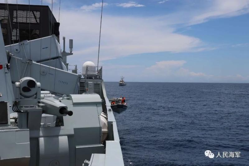 Joint patrol!, Chinese and Vietnamese military formations | ships | China and Vietnam