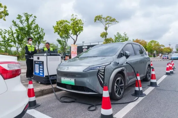 It will be further rolled out in the future, and the intelligent mobile charging robot developed in cooperation with CATL will be launched on a pilot basis in Shanghai.