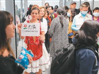 全球旅游业喜相迎（国际论道）,中国出境游再扩容民族服装|中国|全球