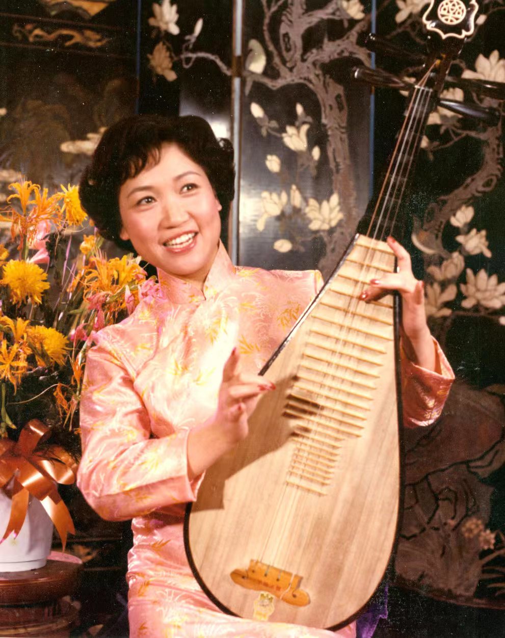 Her debut song "Butterfly Loves Flower - Answering Li Shuyi" spread throughout the country, and Yu Hongxian passed away in Shanghai Opera | Pingtan | Yu Hongxian