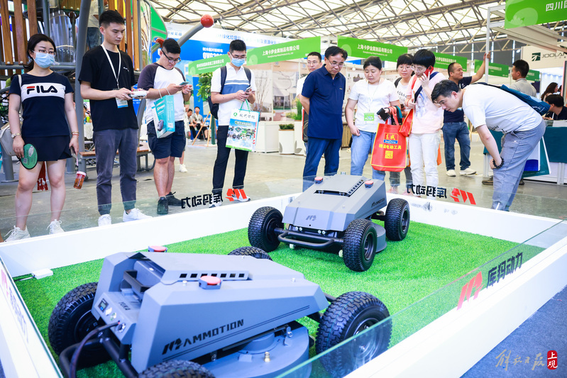 Pure electric intelligent cleaning vehicles, irrigation robots, customizable landscape courtyards... "New Things" in the Landscape Industry Appear at this Exhibition Technology | Landscape Greening | Landscape