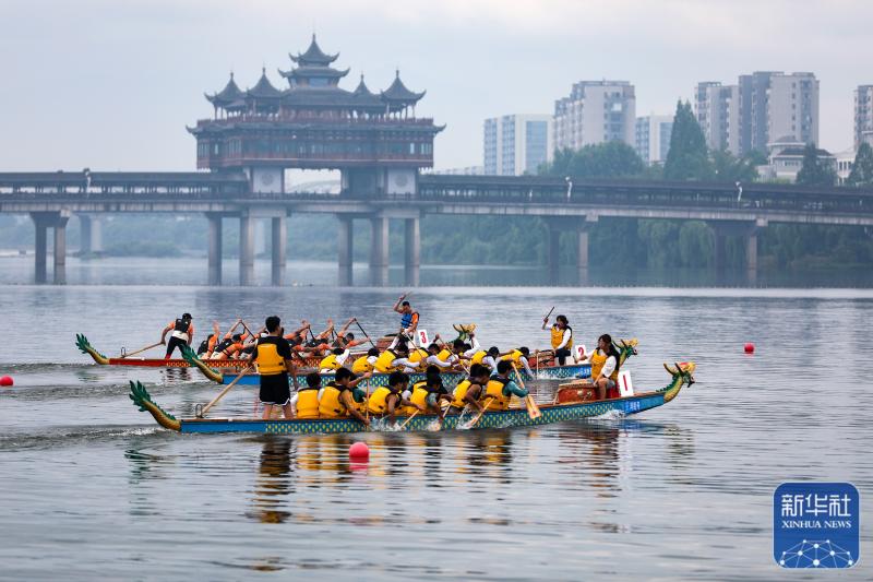 Dragon boat racing to welcome the Dragon Boat Festival competition. June 18th | Dragon Boat Team | Dragon Boat Race Welcoming Dragon Boat Festival