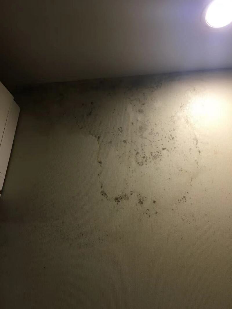 The rooftop house is leaking heavily! When can a micro old community in Yangpu take the turn to "upgrade from flat to sloping"?, The insulation layer has broken the residents | roof | community