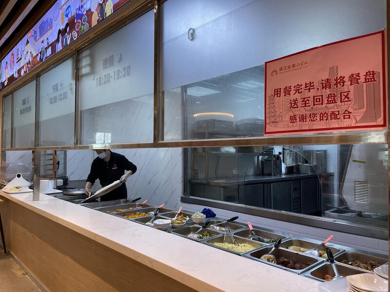 Behind the scenes, there are also these details. Shanghai's community canteens are unforgettable? Good food and affordable is the king's way for residents | communities | canteens