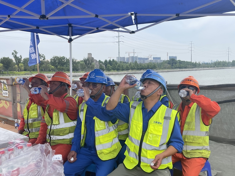How to Fight High Temperatures in Full Open Air Operations, Connecting Shanghai and Jiangsu, Another Major Project in Shanghai Starts Liuhe | Bridge | High Temperature