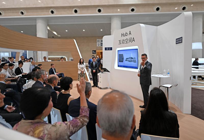 Xinhua All Media+Summer Davos Forum: Guests Exchange and Communication to Promote Cooperation Attendees | Nature | Forum