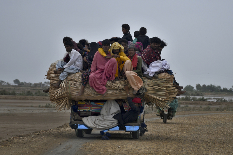 A cult in Kenya has bewitched its followers, resulting in over 300 deaths. 【 Looking at the World 】 Advocates the event of "starving to death can lead to heaven" | Cult | Heaven