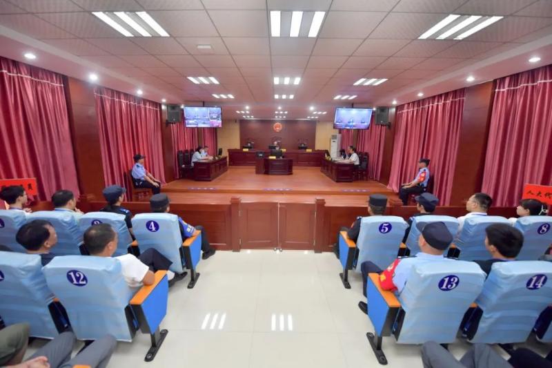 Court: The overall use of language and behavior by teachers did not deviate from educational purposes. The first instance judgment of the Jiangxi boy jumping off a building case has been announced for trial | Parents | Private Prosecutor | Punishment | Court | Education | Defendant | Zhang