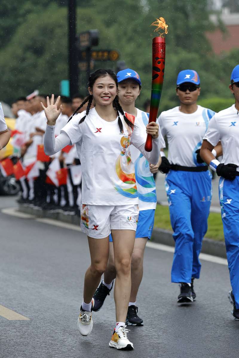 61 students from Shanghai are participating in the Universiade!, It's the "Little Olympics" and even the "Great Gathering" champion | Student | Universiade