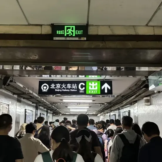 Passenger flow between Shanghai-Hangzhou and Shanghai-Suzhou is concentrated, the first day of railway transportation during the Dragon Boat Festival holiday