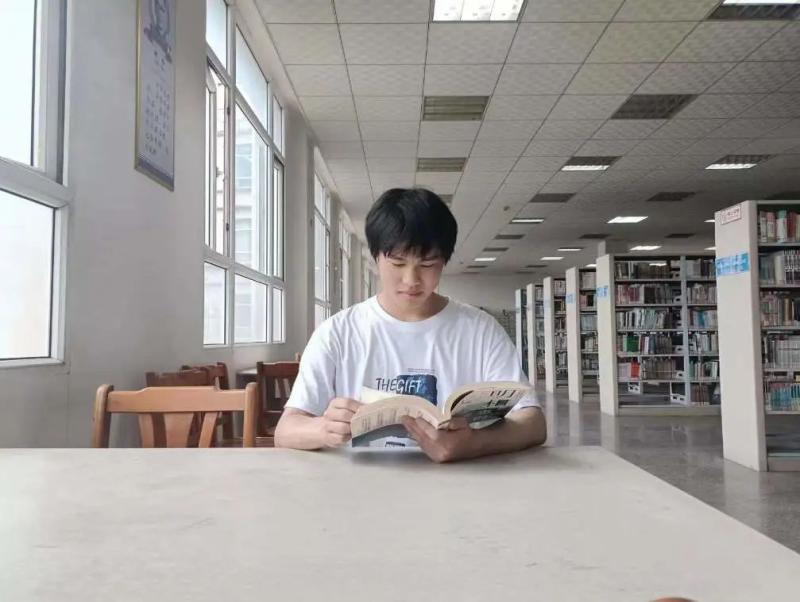 School: Support!, Post-2000 generation left their exams and headed straight to Wuhan Xiaoyue | Wuhan Central Hospital | School