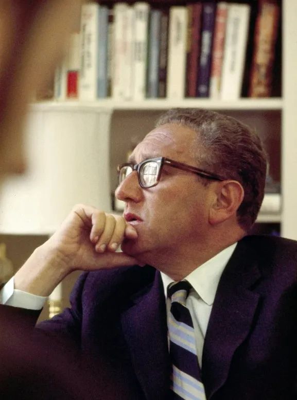 Kissinger is not easy, coming to China for a business trip at the age of 100. Li Shangfu | USA | Kissinger
