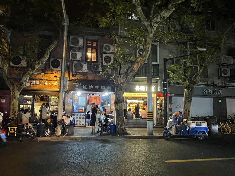 The recent concerns of residents are... | Investigation of the Historical and Cultural Landscape Area in the Central District of Shanghai ③, Living in Wukang Building for Half a Century | History | Shanghai Central District