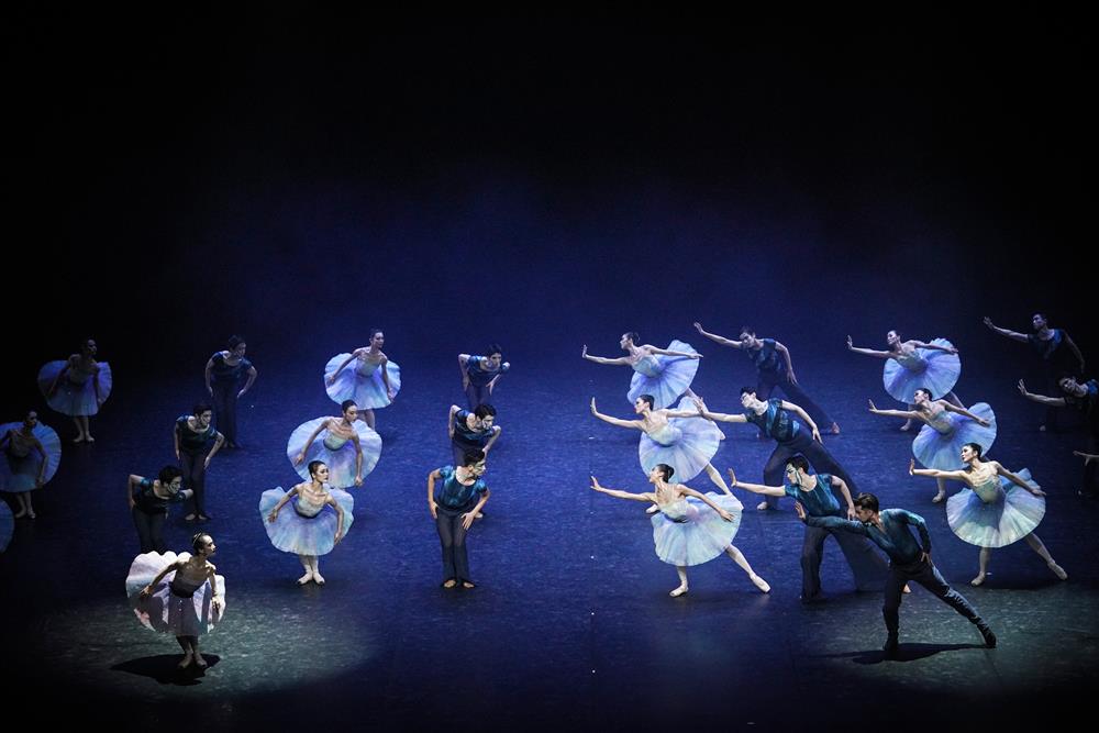 上海芭蕾舞团《大地之光》赴内蒙古参演第十四届全国舞蹈展演作品|全国|大地之光