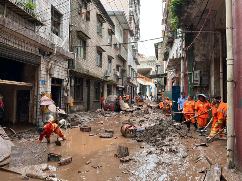 The frontline rescue of the flood disaster was launched directly, and the National Flood Control Working Group went to Chongqing to guide flood control and disaster relief work. Street | Rescue | Disaster Relief
