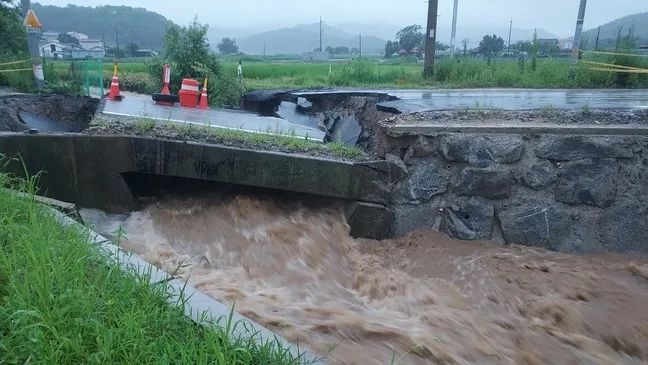 South Korea rainstorm triggered debris flow! 12 dead, 10 missing South Korea | rainstorm | mud rock flow