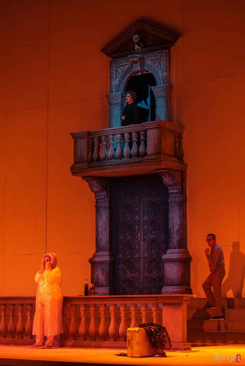 走进歌剧巨作《罗恩格林》首演幕后,婚礼进行曲唱响上海大剧院